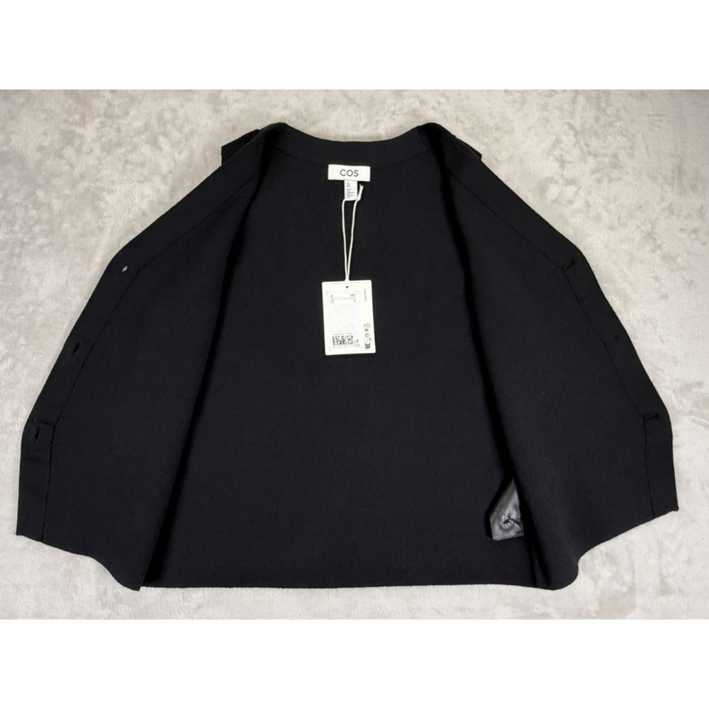 COS NWT Black Textured Knit Vest Medium Quiet Luxury Minimalist Button Front - Picture 7 of 11